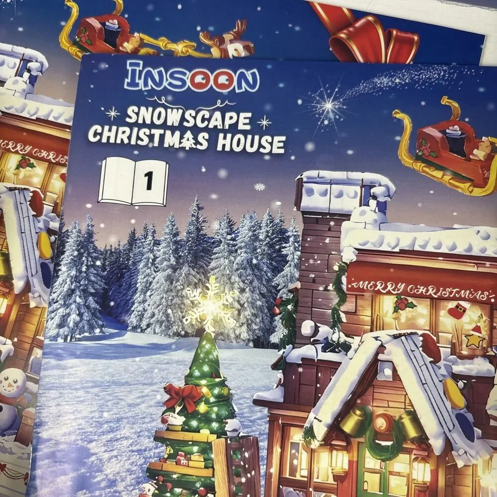 Insoon Snowscape Christmas House Building Bricks 1834 pcs Open Box MOSTLY SEALED